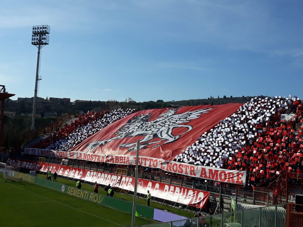La Curva Nord dello stadio Renato Curi di Perugia