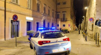 Uno dei mezzi della Polizia di Stato di Perugia