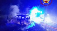 Auto in fiamme a Cerqueto